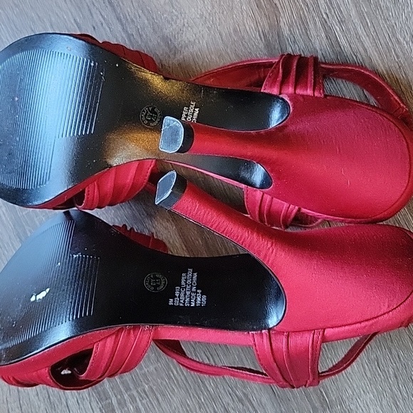 Jacqueline Ferrar Red Satin Heels 👠Size 9 - Picture 6 of 8